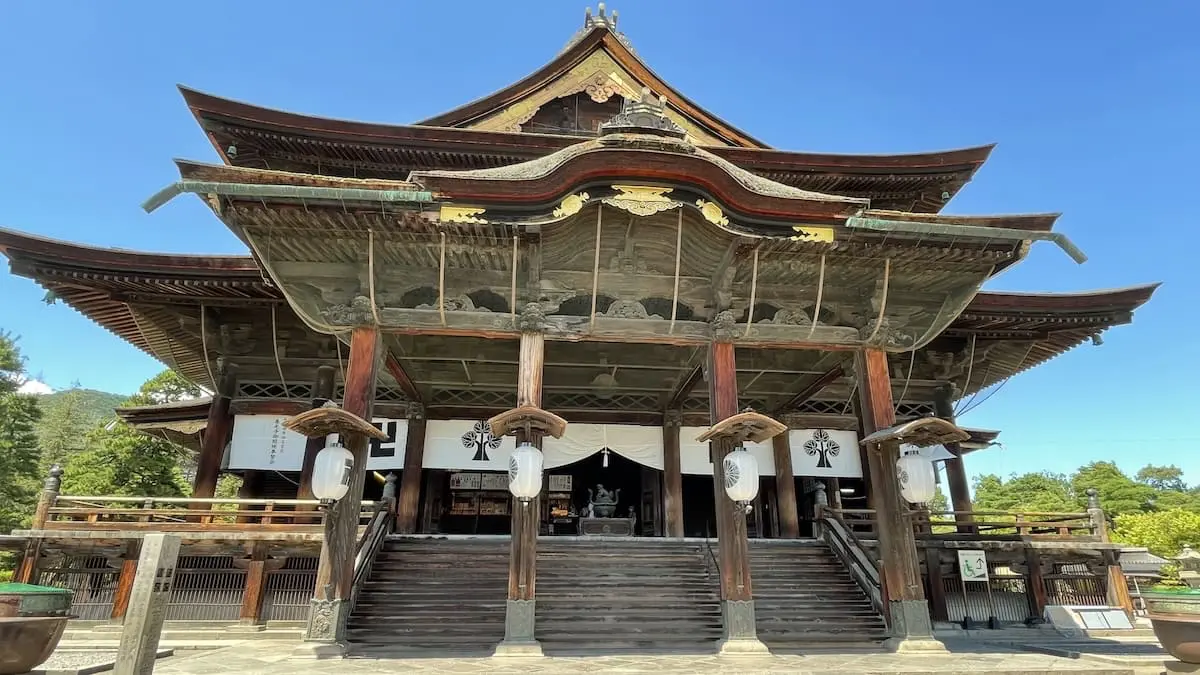 長野の善光寺を発見 — 名探偵コナンに登場する名所